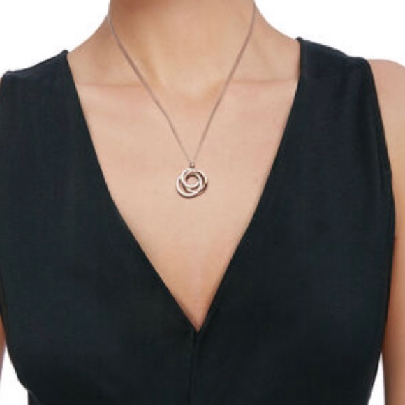 Tiffany Co Three Ring Necklace 